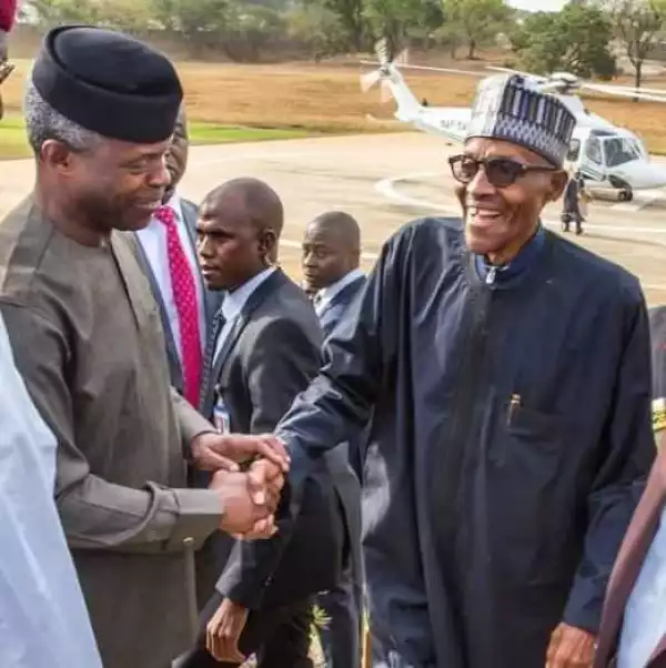 See How Osinbajo Greeted Buhari as He Returned from London Yesterday (Photo)
